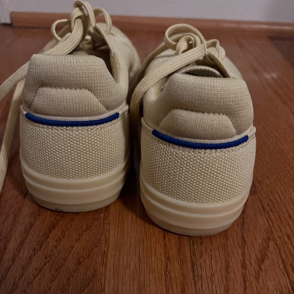 Rothy’s The RS02 Sneaker. Yellow - Picture 3 of 5